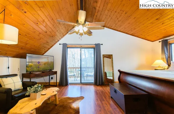 $489,000 | 994 Laurel Circle East, Deep Gap, NC 28618