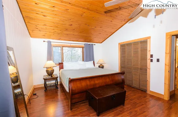 $489,000 | 994 Laurel Circle East, Deep Gap, NC 28618