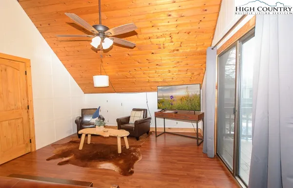 $489,000 | 994 Laurel Circle East, Deep Gap, NC 28618