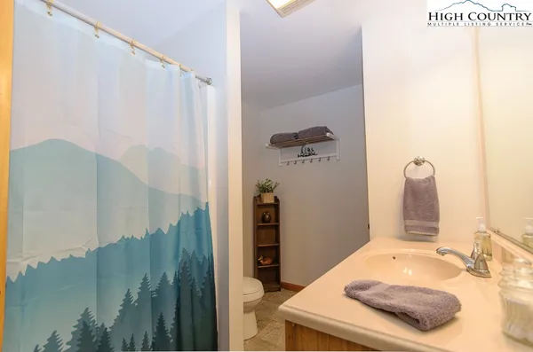 $489,000 | 994 Laurel Circle East, Deep Gap, NC 28618