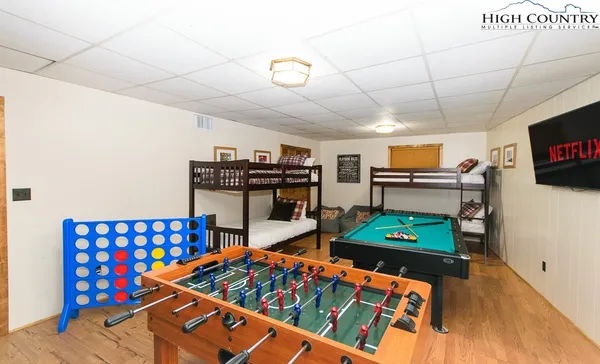 $489,000 | 994 Laurel Circle East, Deep Gap, NC 28618