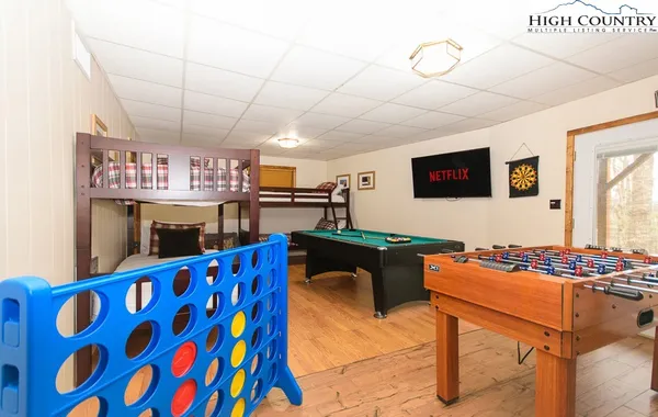 $489,000 | 994 Laurel Circle East, Deep Gap, NC 28618