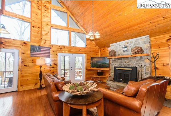 $489,000 | 994 Laurel Circle East, Deep Gap, NC 28618