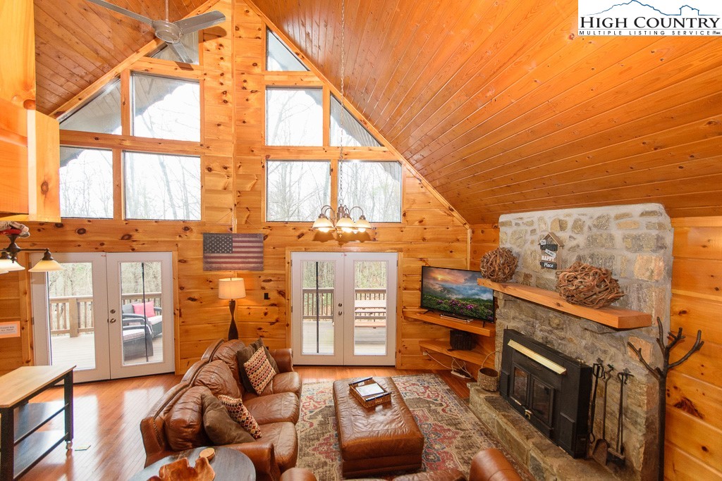 994 Laurel Circle East Deep Gap, NC 28618 - Photo 9 of 47