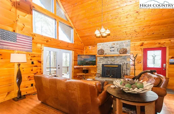 $489,000 | 994 Laurel Circle East, Deep Gap, NC 28618