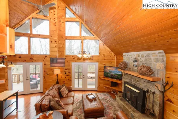 $489,000 | 994 Laurel Circle East, Deep Gap, NC 28618