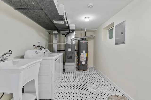 $424,900 | 7249 North Campbell Avenue, Unit B, Chicago, IL 60645