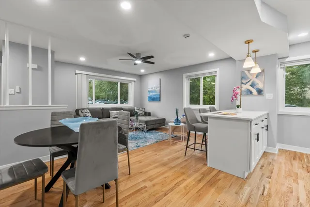 $424,900 | 7249 North Campbell Avenue, Unit B, Chicago, IL 60645