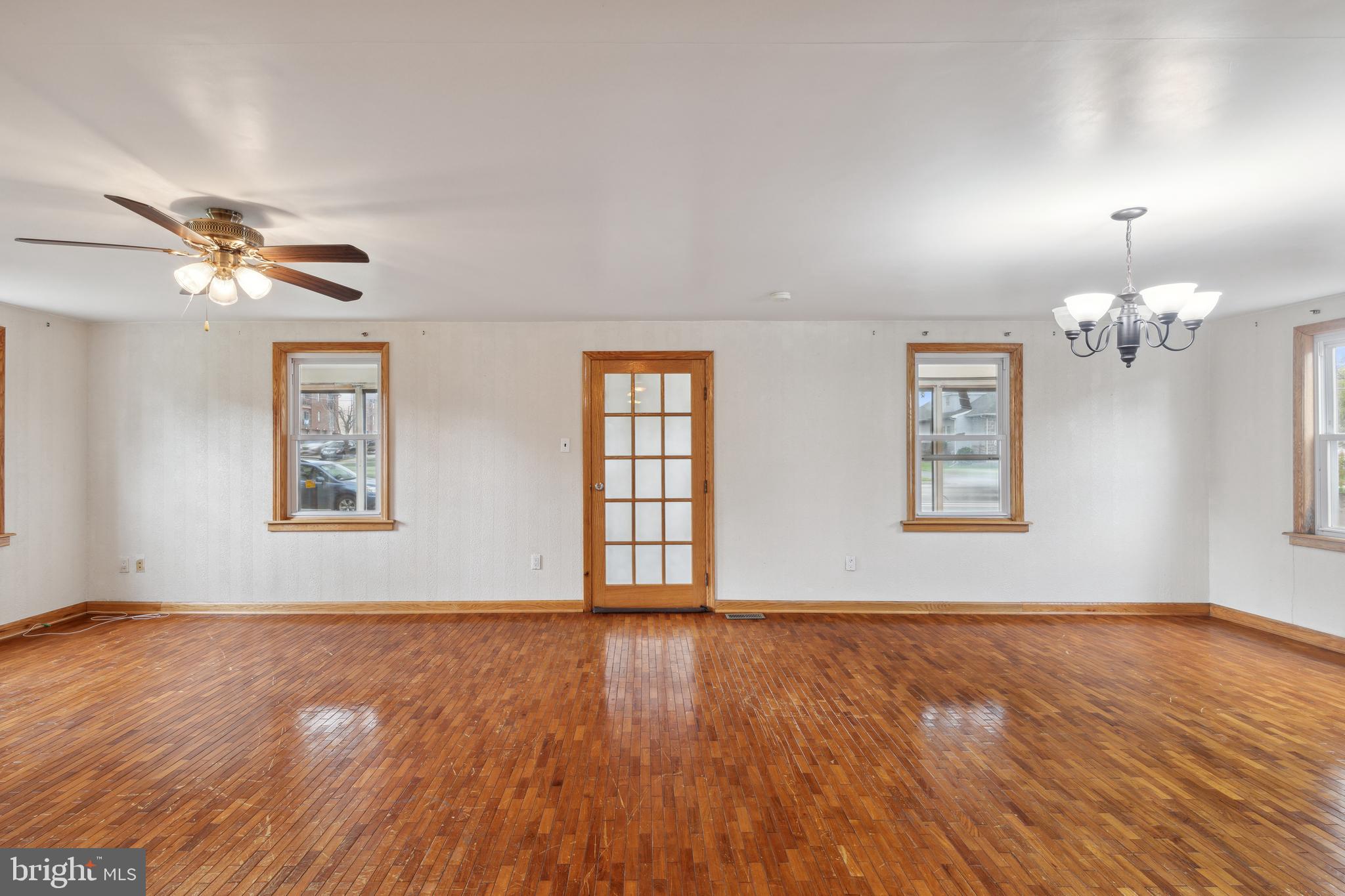 9601 State Rd. Philadelphia, PA 19114 - Photo 15 of 37