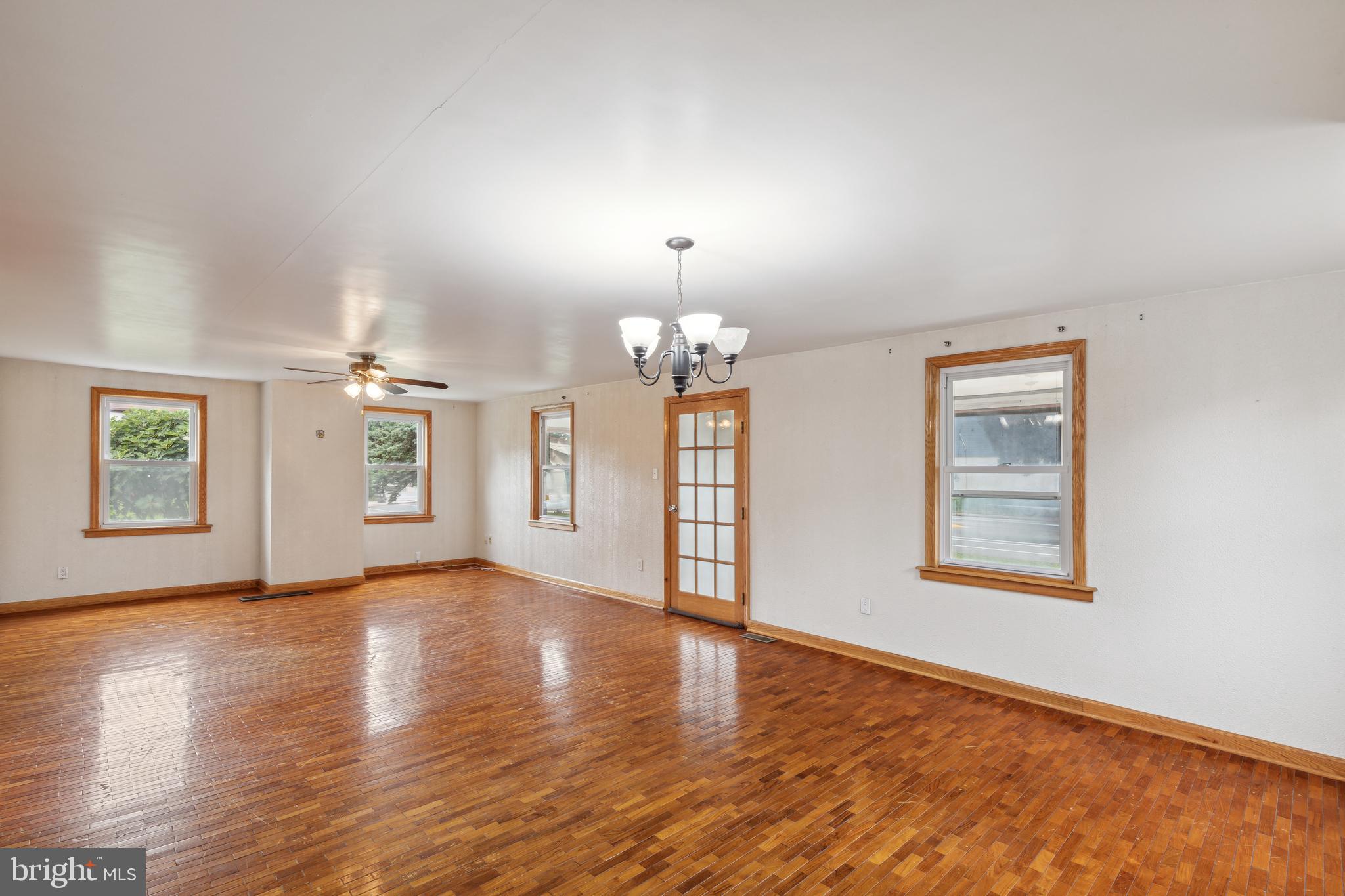 9601 State Rd. Philadelphia, PA 19114 - Photo 17 of 37