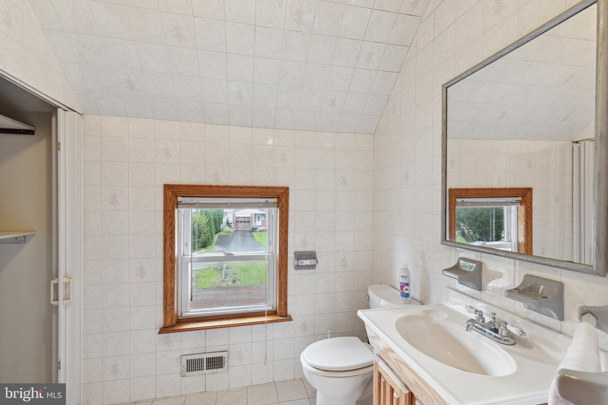 9601 State Rd. Philadelphia, PA 19114 - Photo 28 of 37