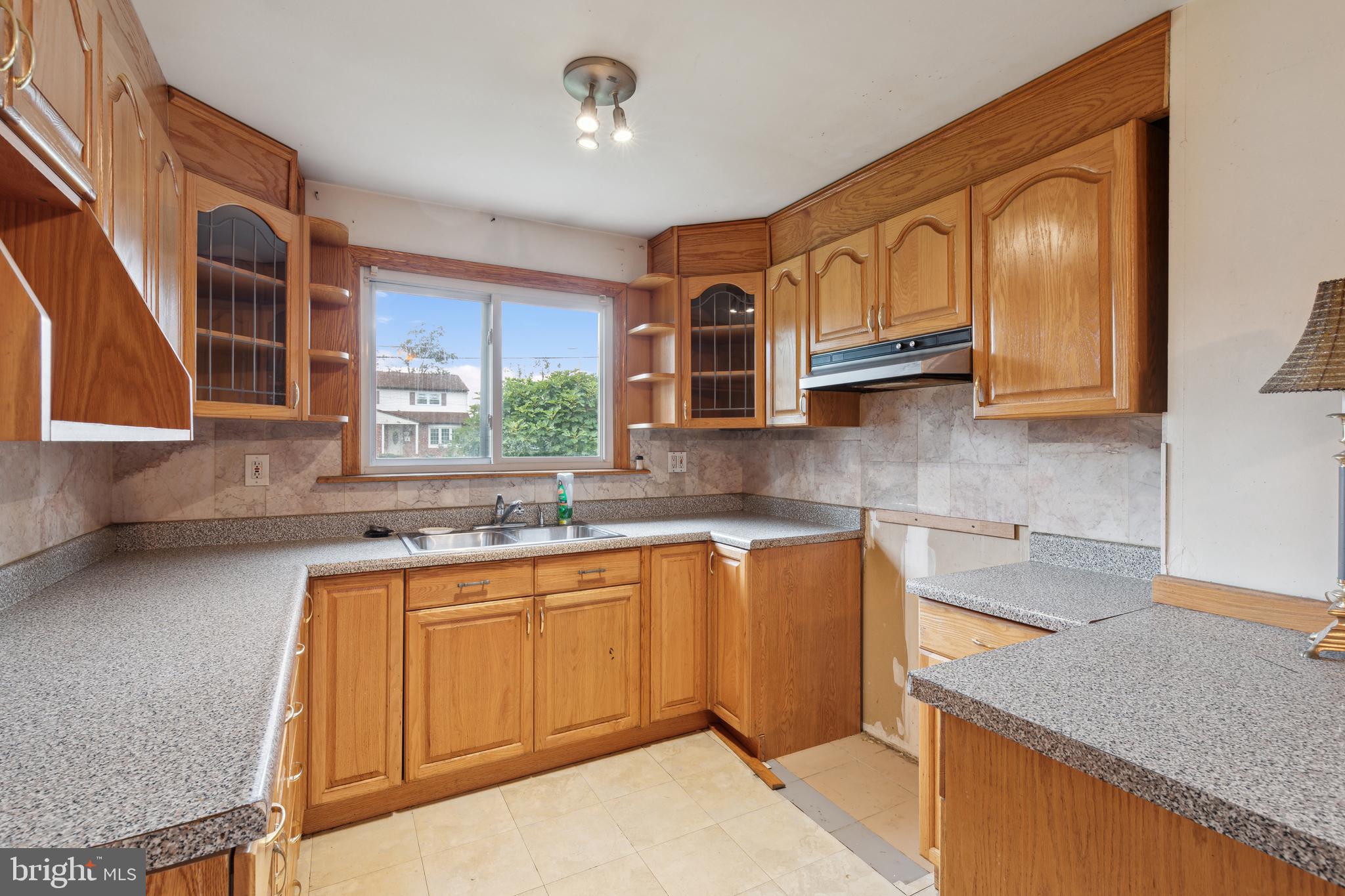 9601 State Rd. Philadelphia, PA 19114 - Photo 10 of 37