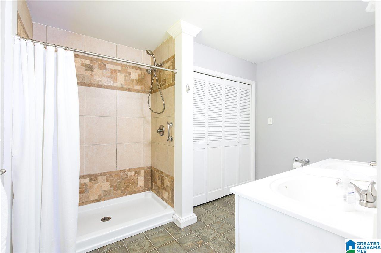 5704 Center Road Pinson, AL 35126 - Photo 19 of 35