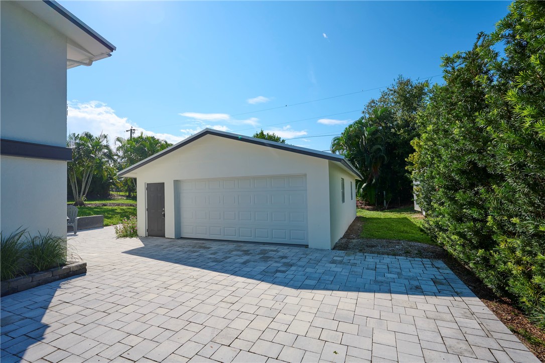 8045 142nd Street Sebastian, FL 32958 - Photo 32 of 36
