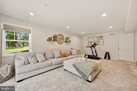 $949,900 | 4874 Avoca Avenue, Ellicott City, MD 21043