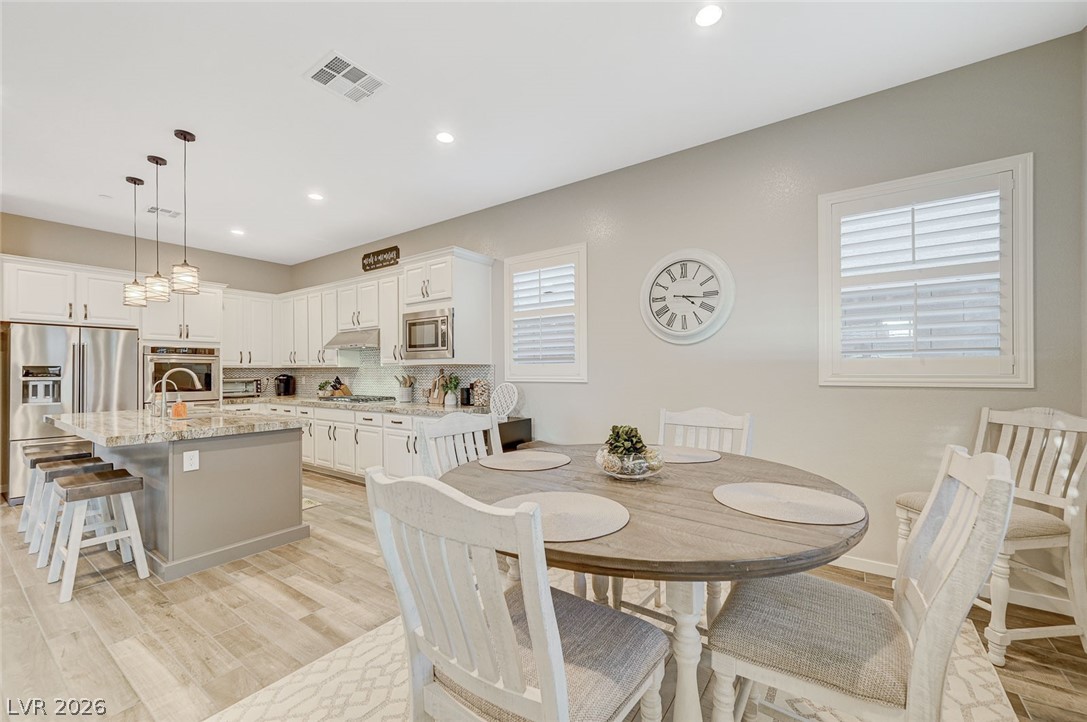 3391 Peak View Avenue Henderson, NV 89044 - Photo 15 of 49