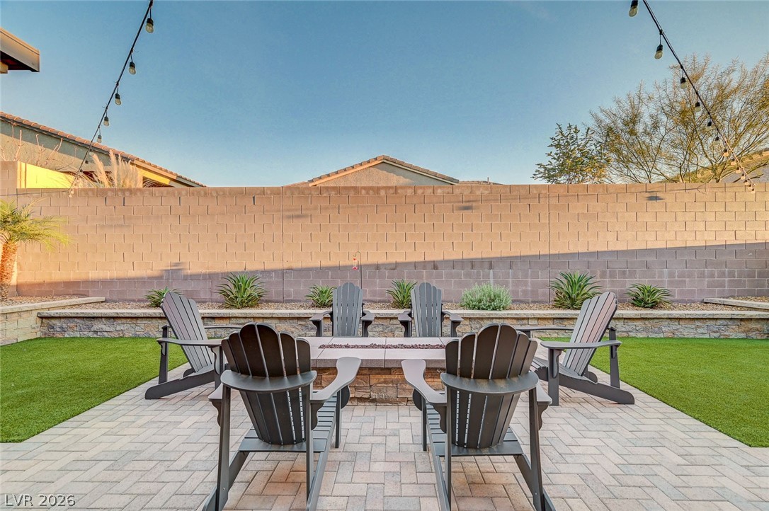 3391 Peak View Avenue Henderson, NV 89044 - Photo 29 of 49