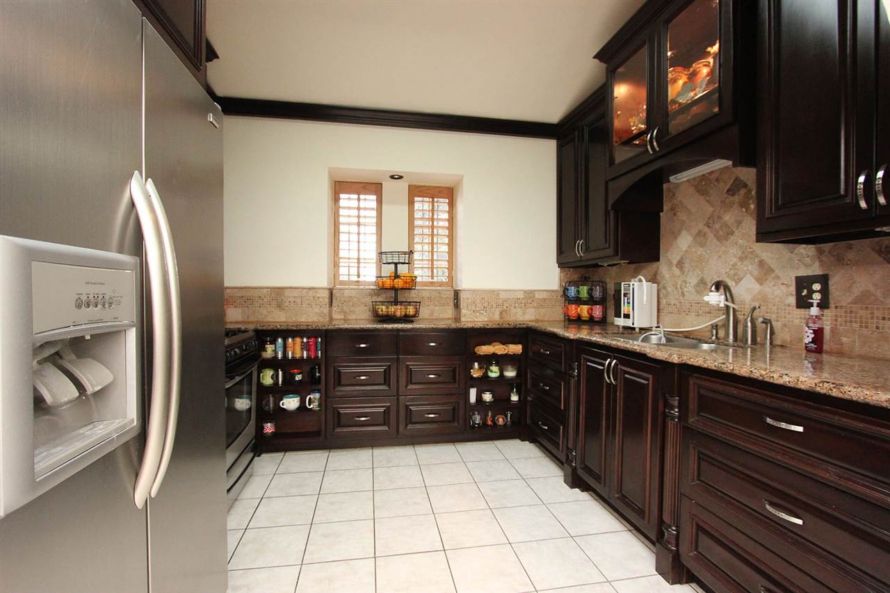 142 Lynn Loop Laredo, TX 78045 - Photo 3 of 12 Gallery Image 3