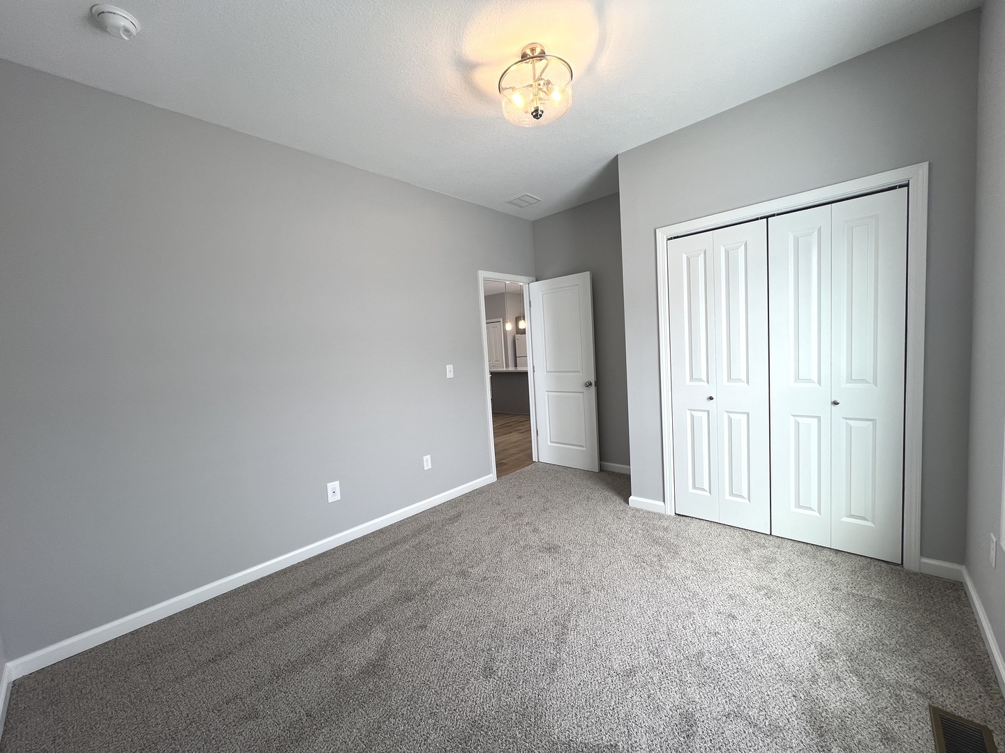 1212 South Smith Road Urbana, IL 61802 - Photo 12 of 17 Gallery Image 12