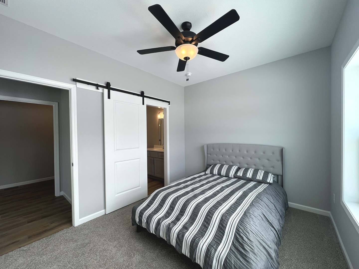 1212 South Smith Road Urbana, IL 61802 - Photo 8 of 17 Gallery Image 8