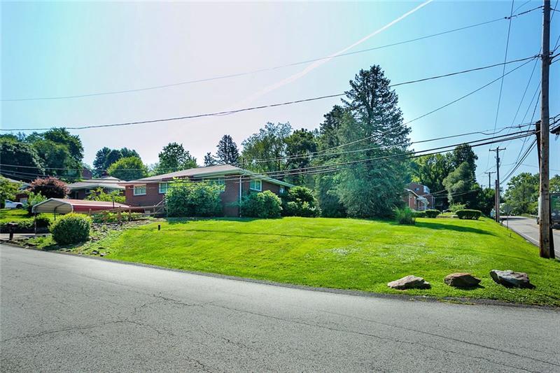 110 Francis Road Pittsburgh, PA 15239 - Photo 2 of 25