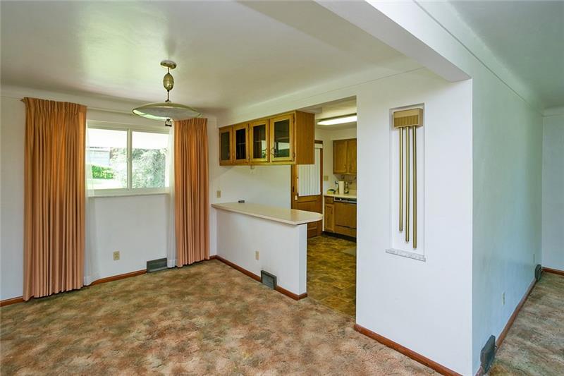 110 Francis Road Pittsburgh, PA 15239 - Photo 5 of 25