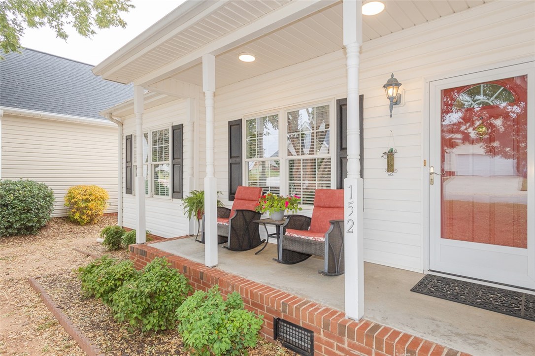 152 Elliott Circle Anderson, SC 29621 - Photo 3 of 29