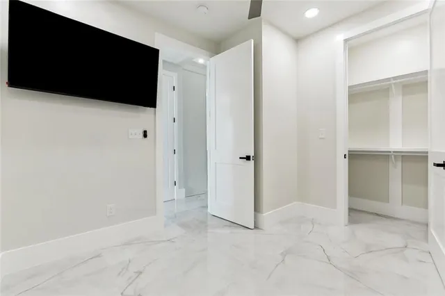 $695,000 | 8116 Breakwater Drive, New Orleans, LA 70124