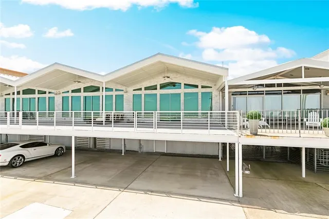 $695,000 | 8116 Breakwater Drive, New Orleans, LA 70124