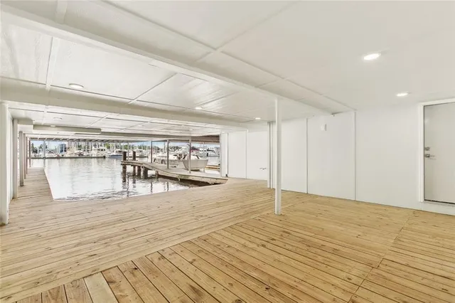 $695,000 | 8116 Breakwater Drive, New Orleans, LA 70124