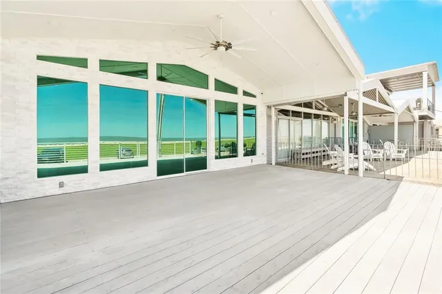 $695,000 | 8116 Breakwater Drive, New Orleans, LA 70124