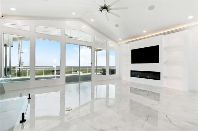 $695,000 | 8116 Breakwater Drive, New Orleans, LA 70124