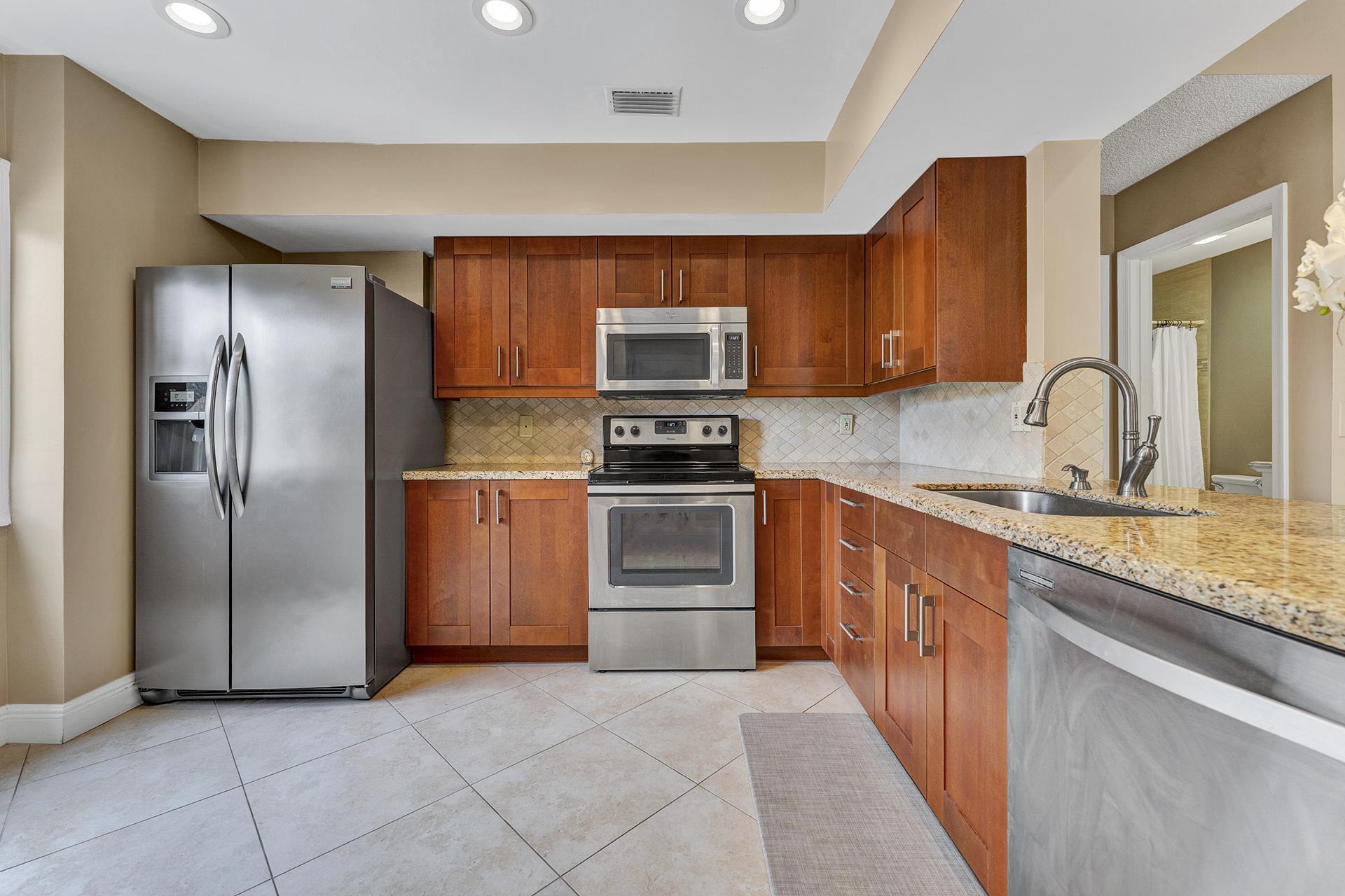 7888 Granada Place, Unit 904 Boca Raton, FL 33433 - Photo 15 of 49 07