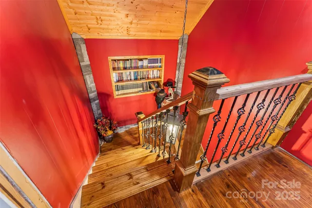 a view of an outdoor space