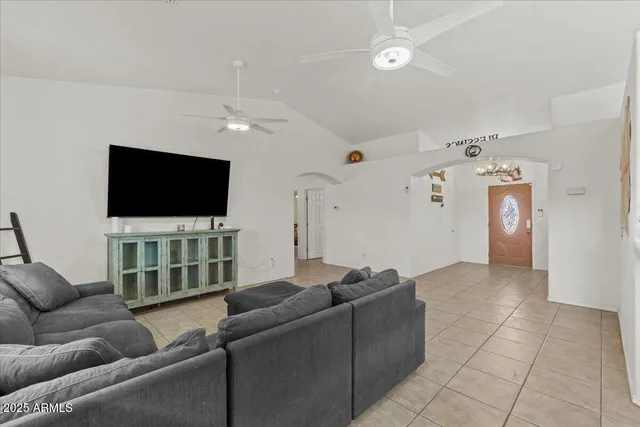 $318,000 | 257 Walnut Street, Safford, AZ 85546