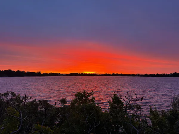 $530,000 | 362 South Shore Drive, Winsted, MN 55395