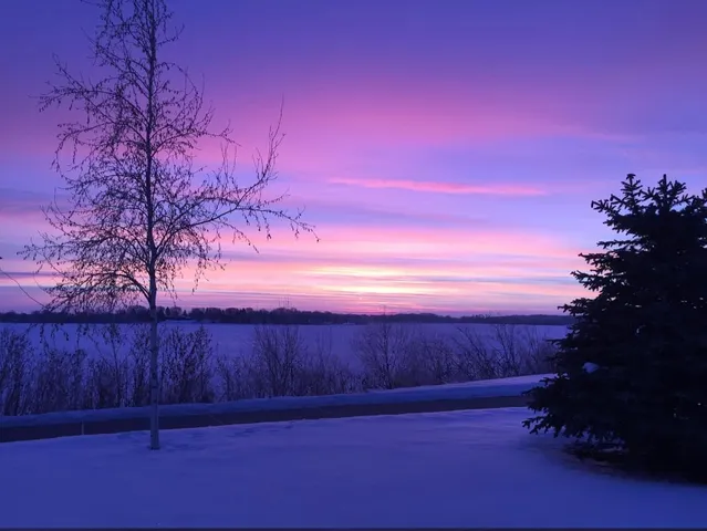 $530,000 | 362 South Shore Drive, Winsted, MN 55395