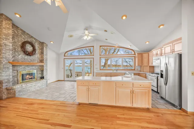 $530,000 | 362 South Shore Drive, Winsted, MN 55395