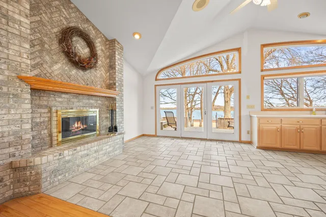 $530,000 | 362 South Shore Drive, Winsted, MN 55395