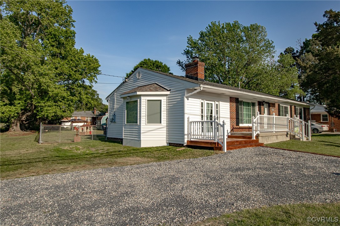 637 Cedar Level Road Hopewell, VA 23860 - Photo 4 of 37 Gallery Image 4