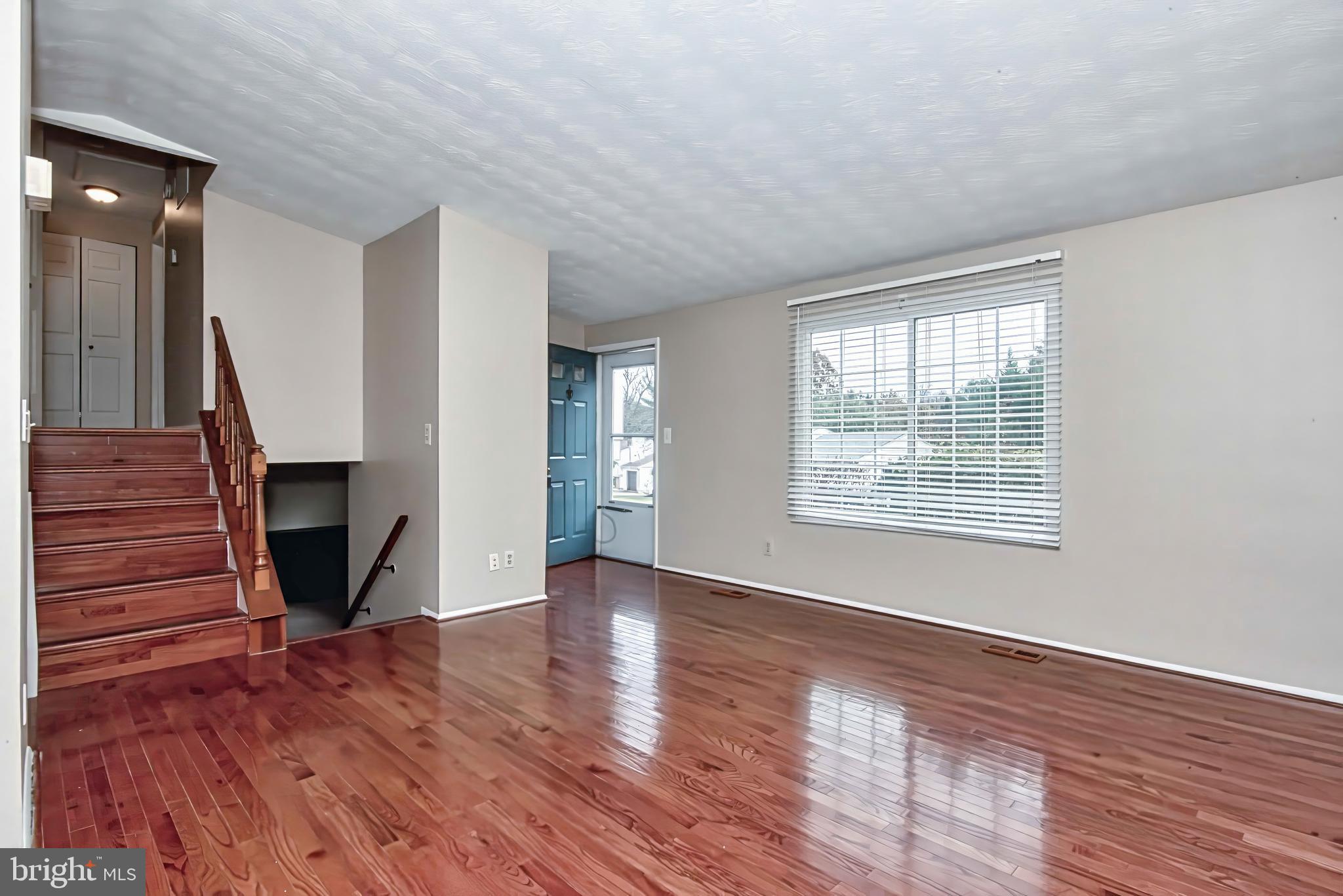 12828 Pinecrest Road Herndon, VA 20171 - Photo 3 of 46