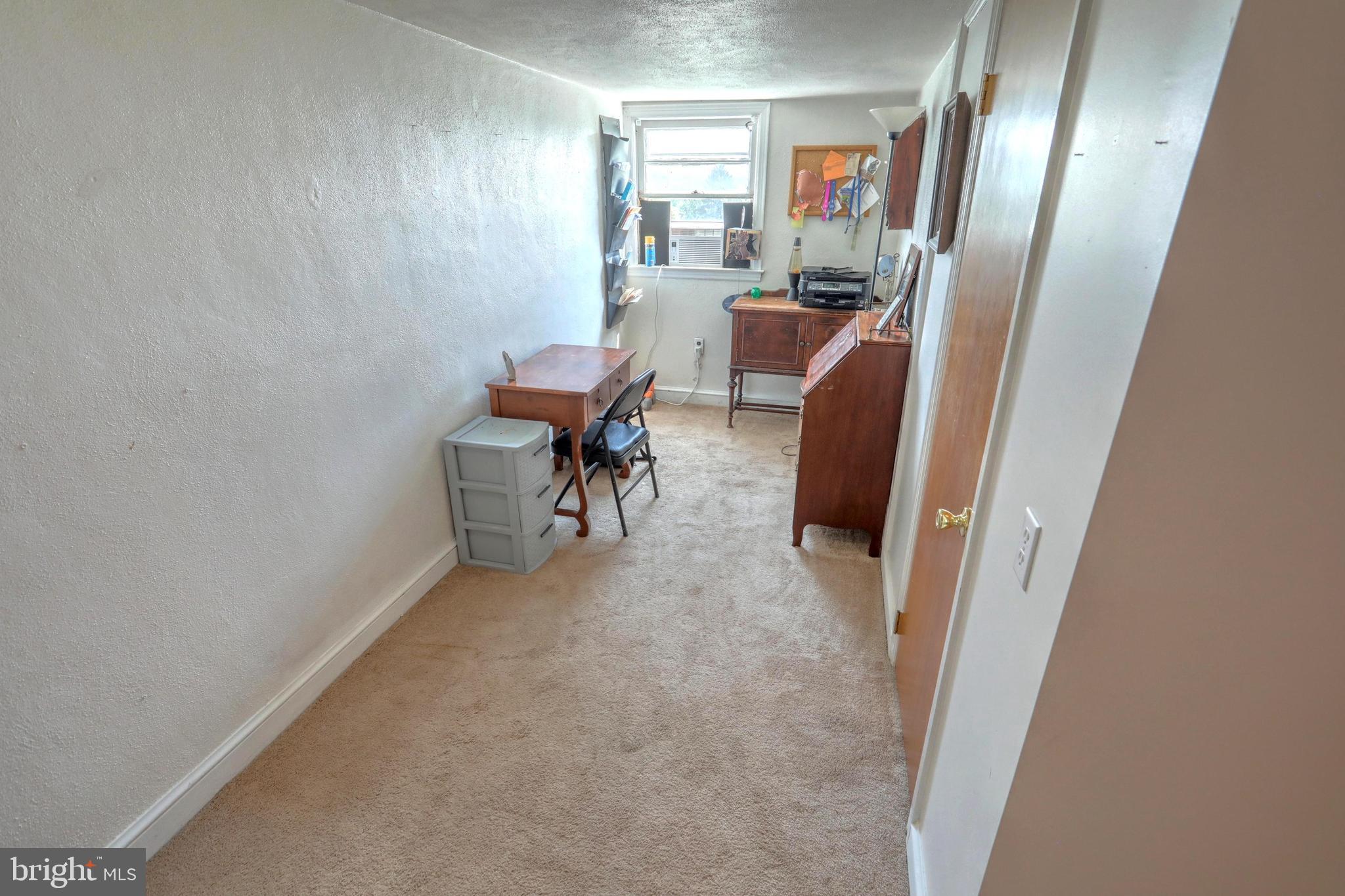 426 Hillcrest Road York, PA 17403 - Photo 15 of 27