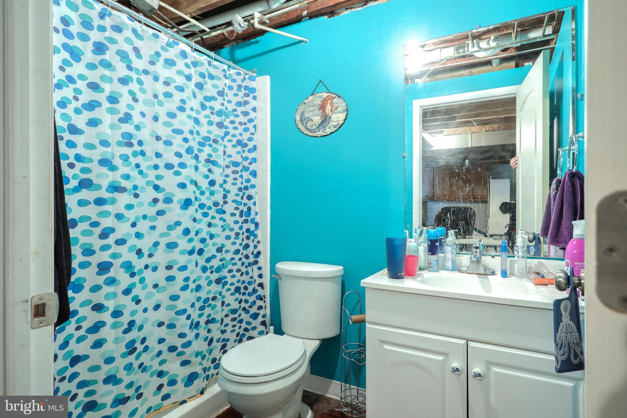 426 Hillcrest Road York, PA 17403 - Photo 22 of 27 Basement Bathroom