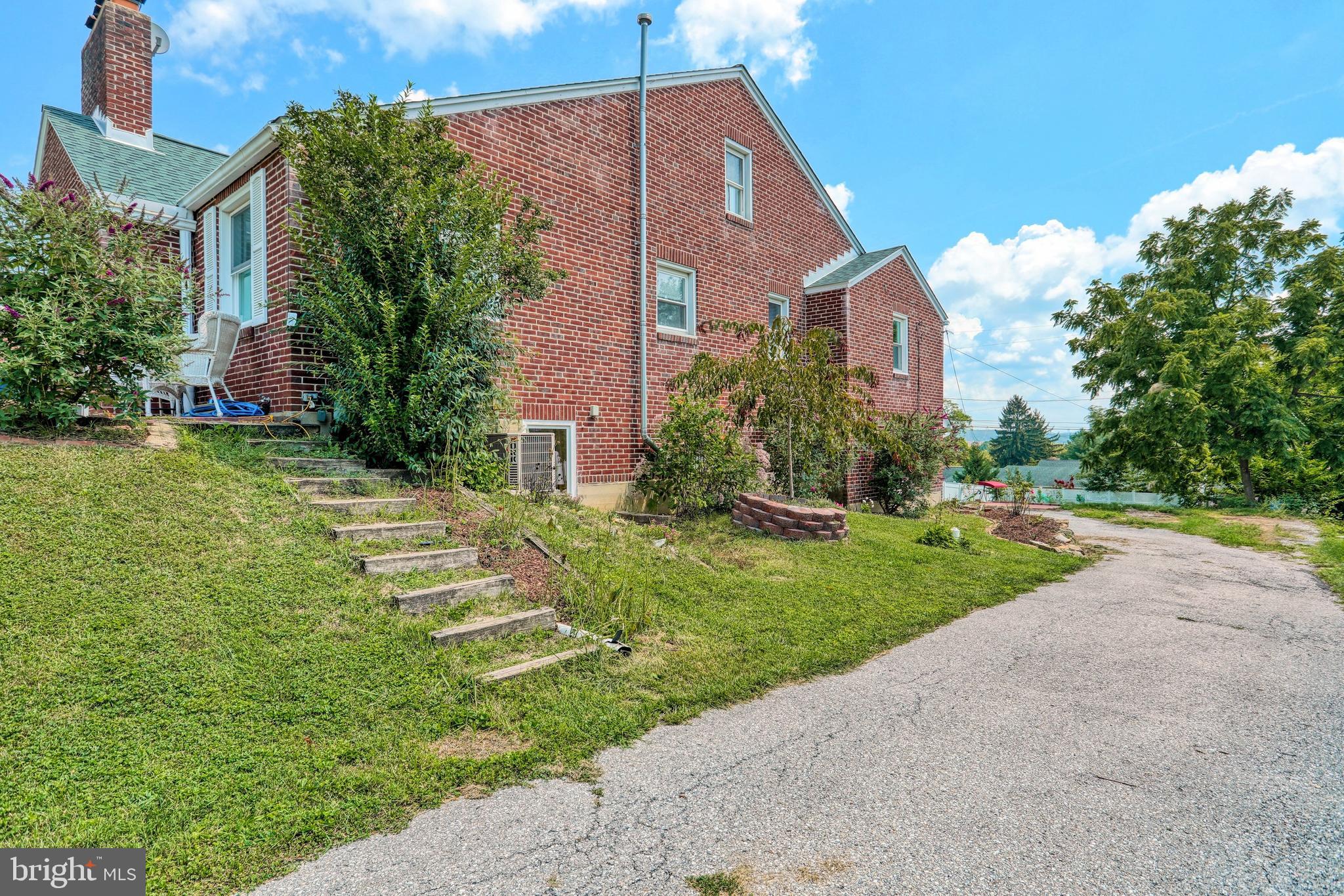 426 Hillcrest Road York, PA 17403 - Photo 24 of 27