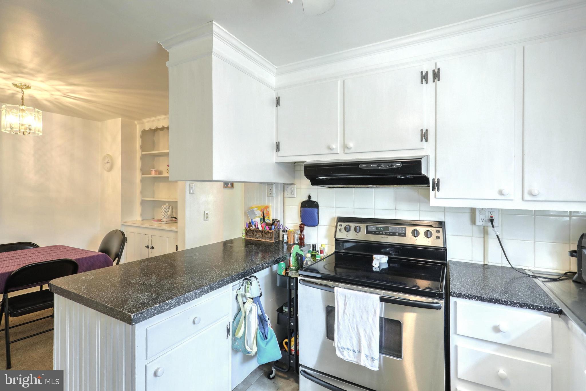 426 Hillcrest Road York, PA 17403 - Photo 10 of 27