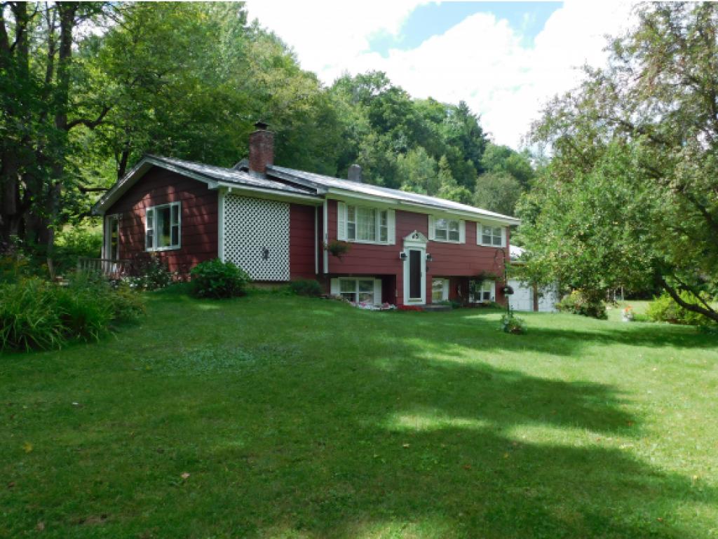 123 Kenyon Road Bradford, VT 05033 - Photo 2 of 22