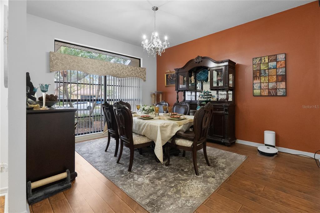 1619 Palace Court Valrico, FL 33594 - Photo 12 of 84