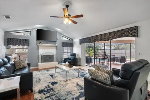 $569,900 | 1619 Palace Court, Valrico, FL 33594