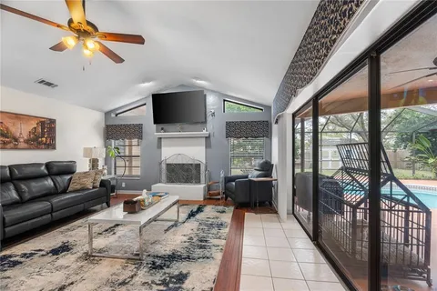 $569,900 | 1619 Palace Court, Valrico, FL 33594