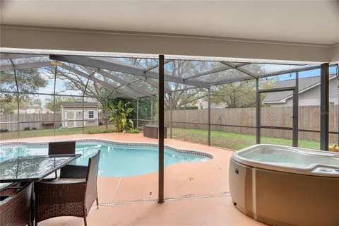 $569,900 | 1619 Palace Court, Valrico, FL 33594